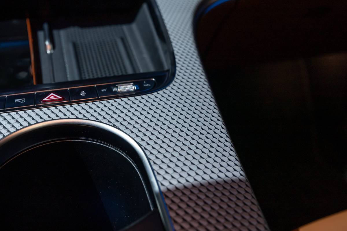 mercedes benz glc with eq technology 2027 29 interior center console detail scaled jpg