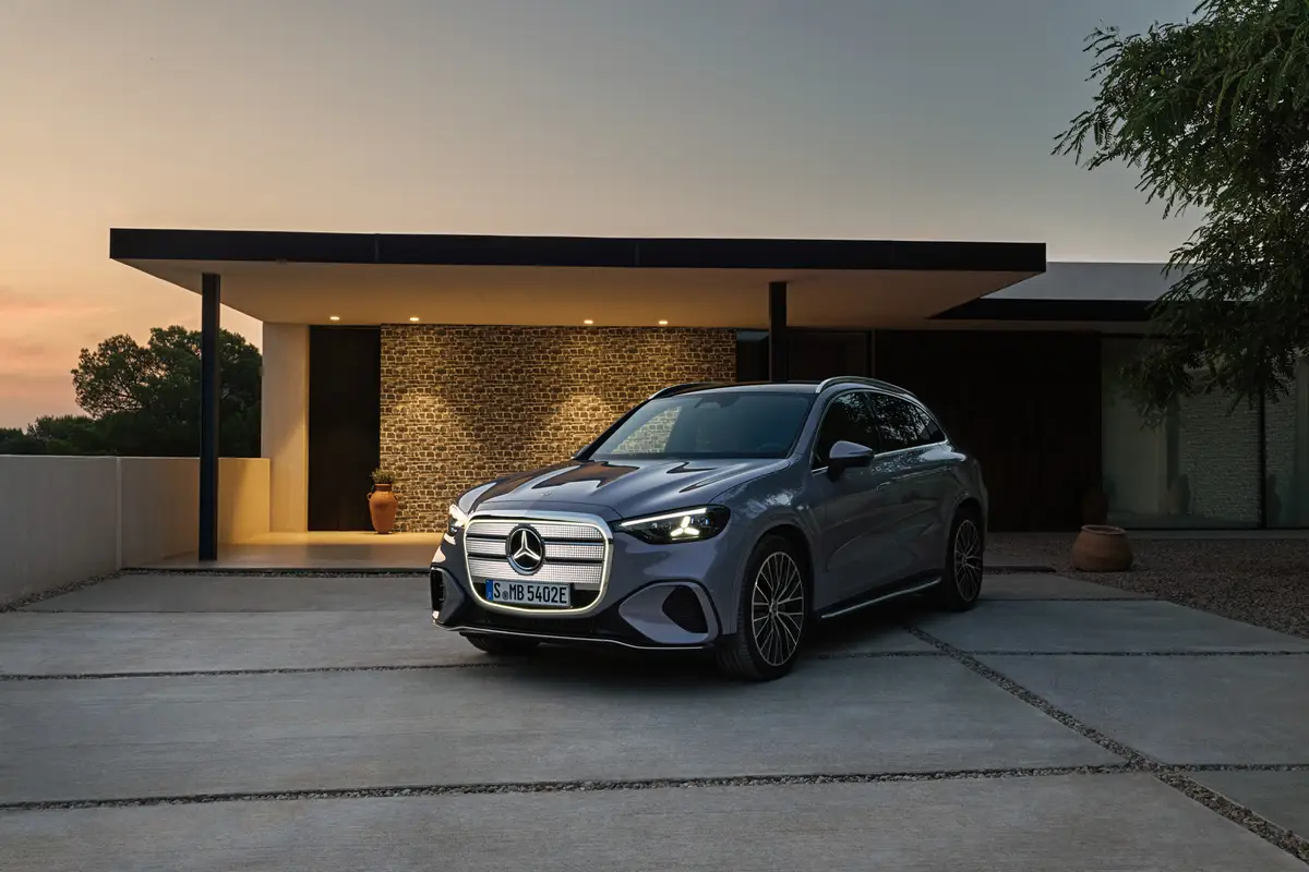mercedes benz glc with eq technology 2027 exterior 09 jpg