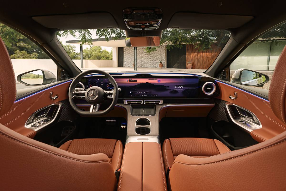 mercedes benz glc with eq technology 2027 interior 03 jpg
