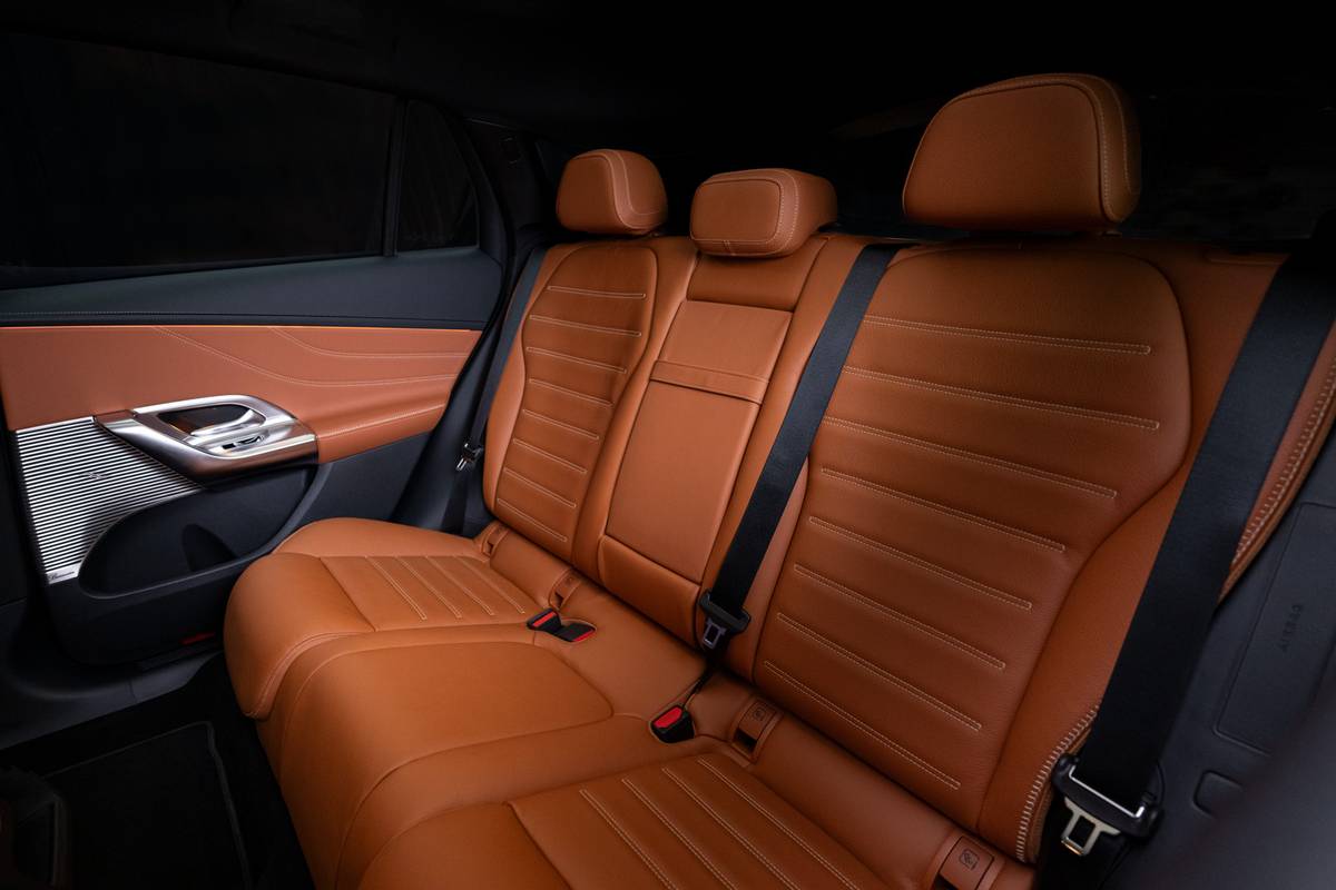 mercedes benz glc with eq technology 2027 interior 05 jpg