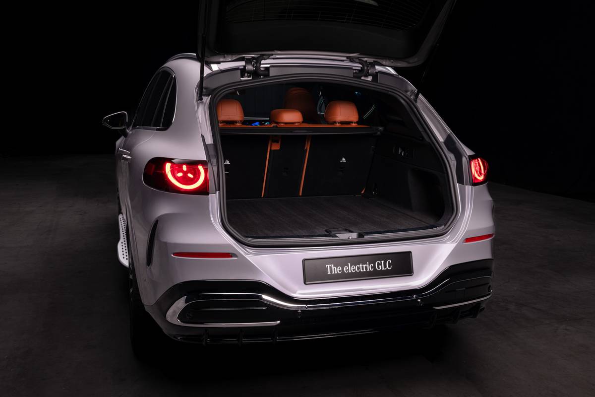 mercedes benz glc with eq technology 2027 interior 07 jpg
