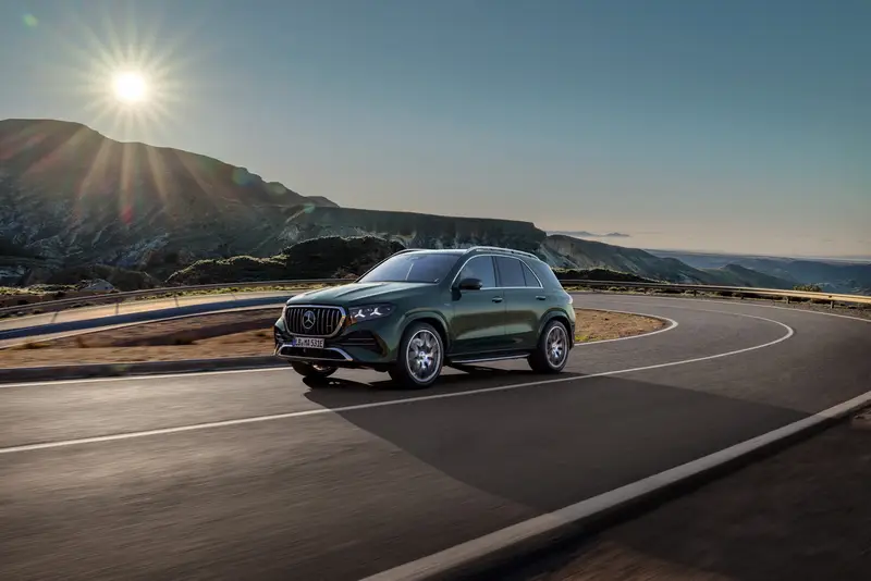 mercedes-benz-gle-2027-exterior-oem-04