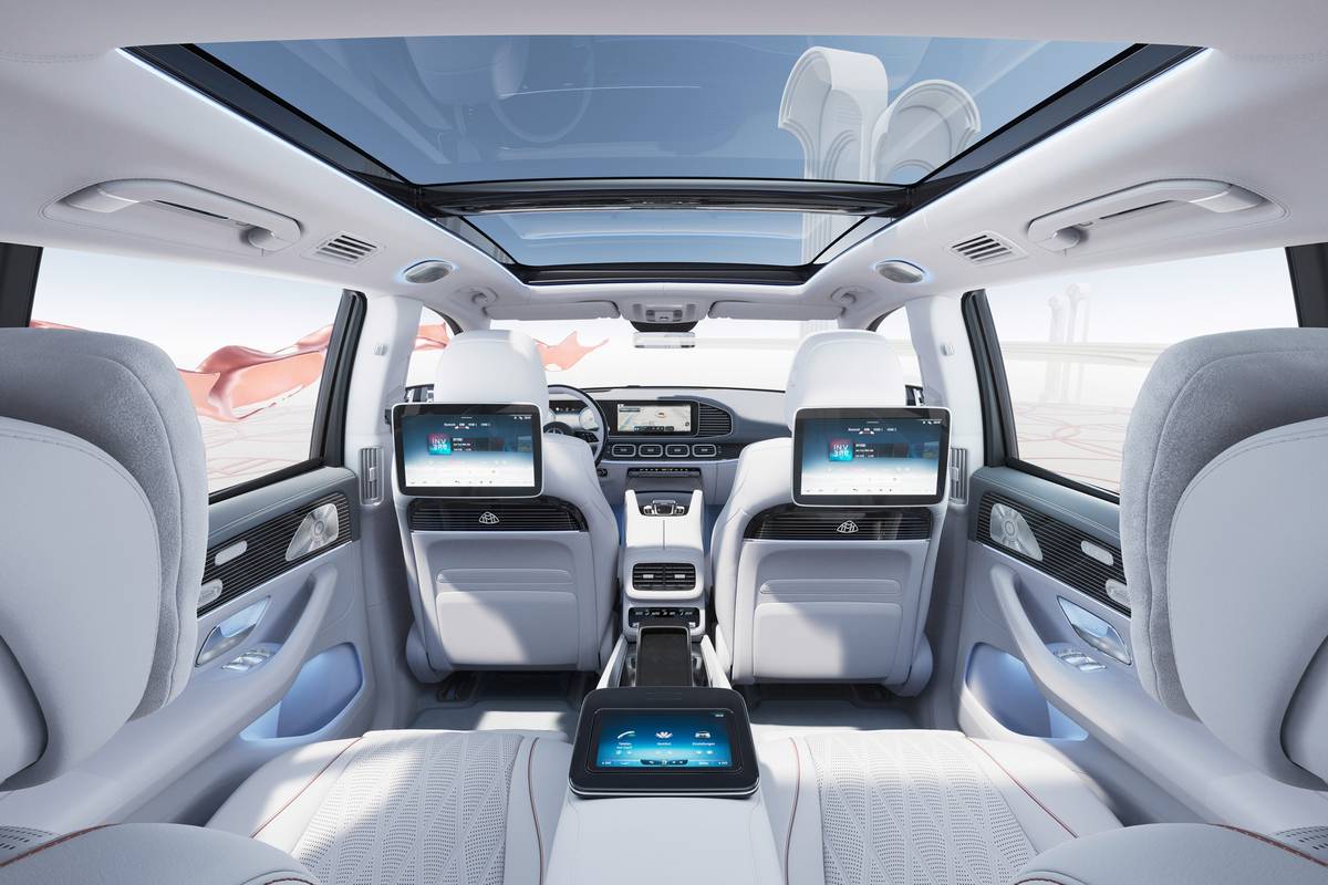 2024 MercedesBenz GLS Gets New Tech, Luxury Features