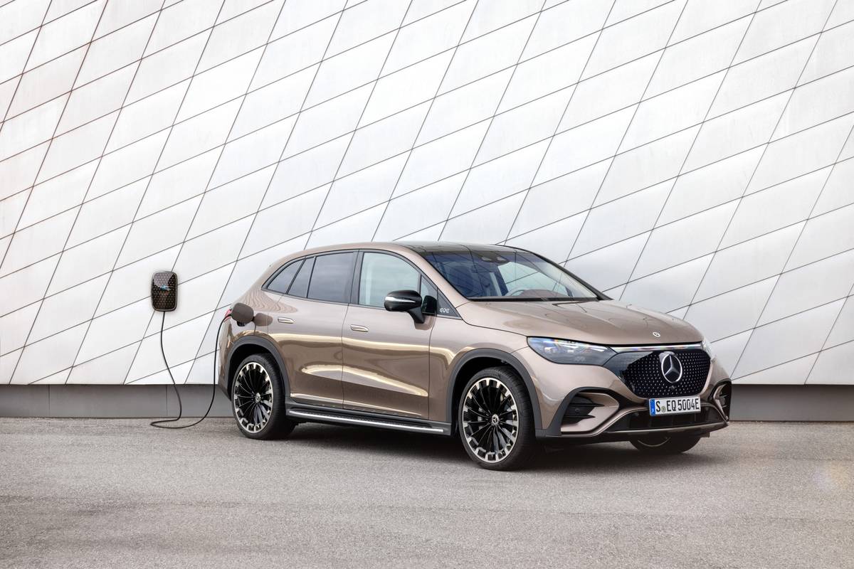 2023 Mercedes Eq Eqe Suv Filling Out The Lineup With A Mid Size Electric Suv 8081