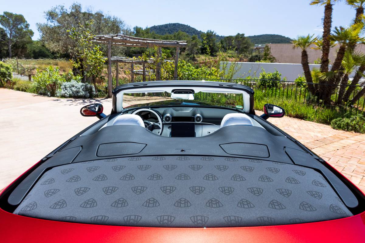 mercedes maybach sl 680 monogram series 2026 interior oem 01 jpg