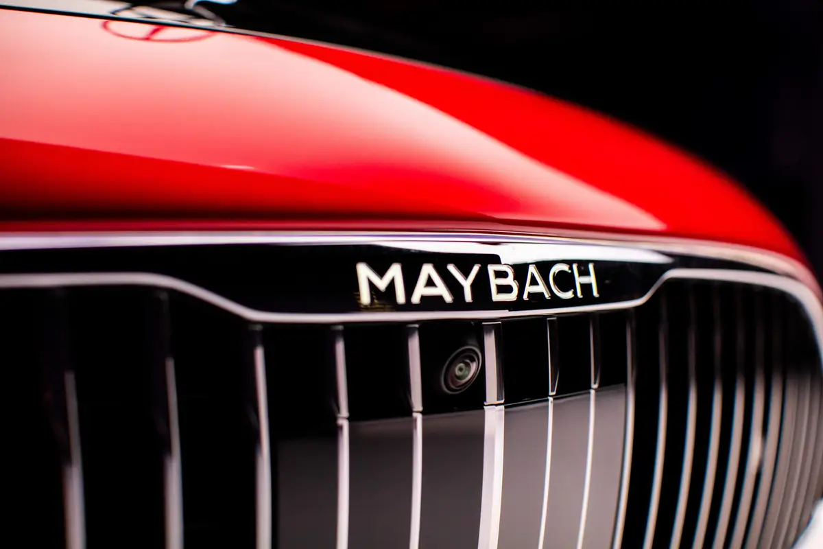 mercedes maybach sl680 2026 09 exterior front badge scaled jpg