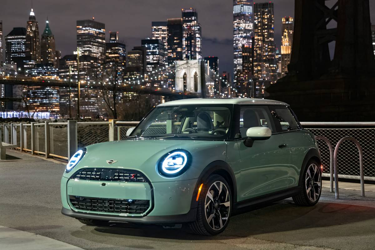 mini cooper 2027 exterior oem 04 jpg