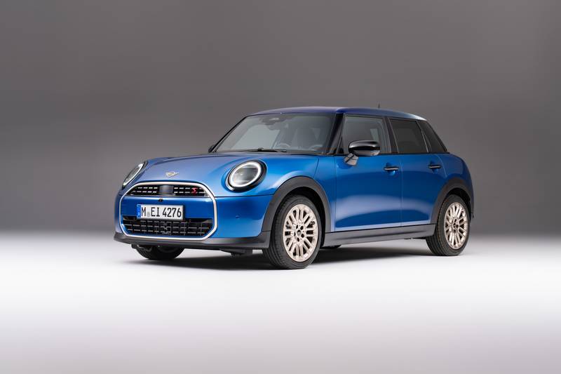 mini-cooper-2027-exterior-oem-08