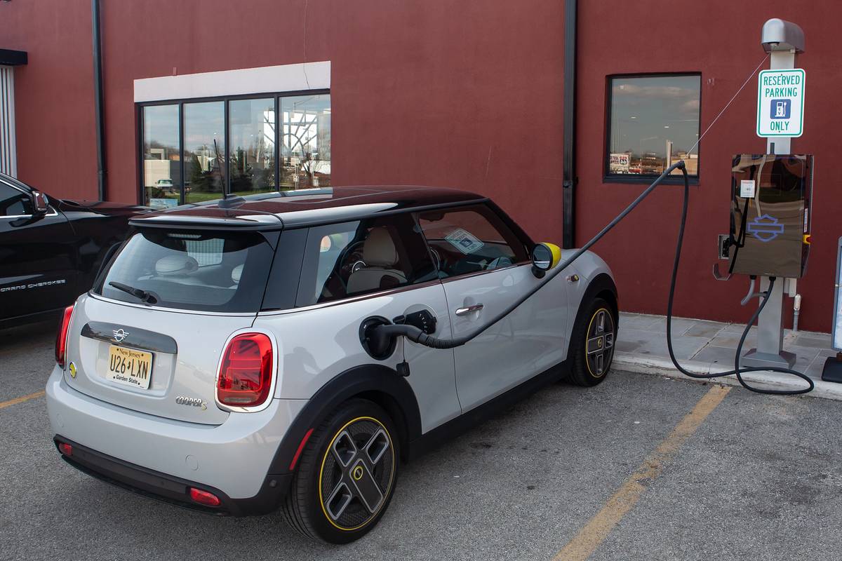 Mini cooper deals se hardtop ev