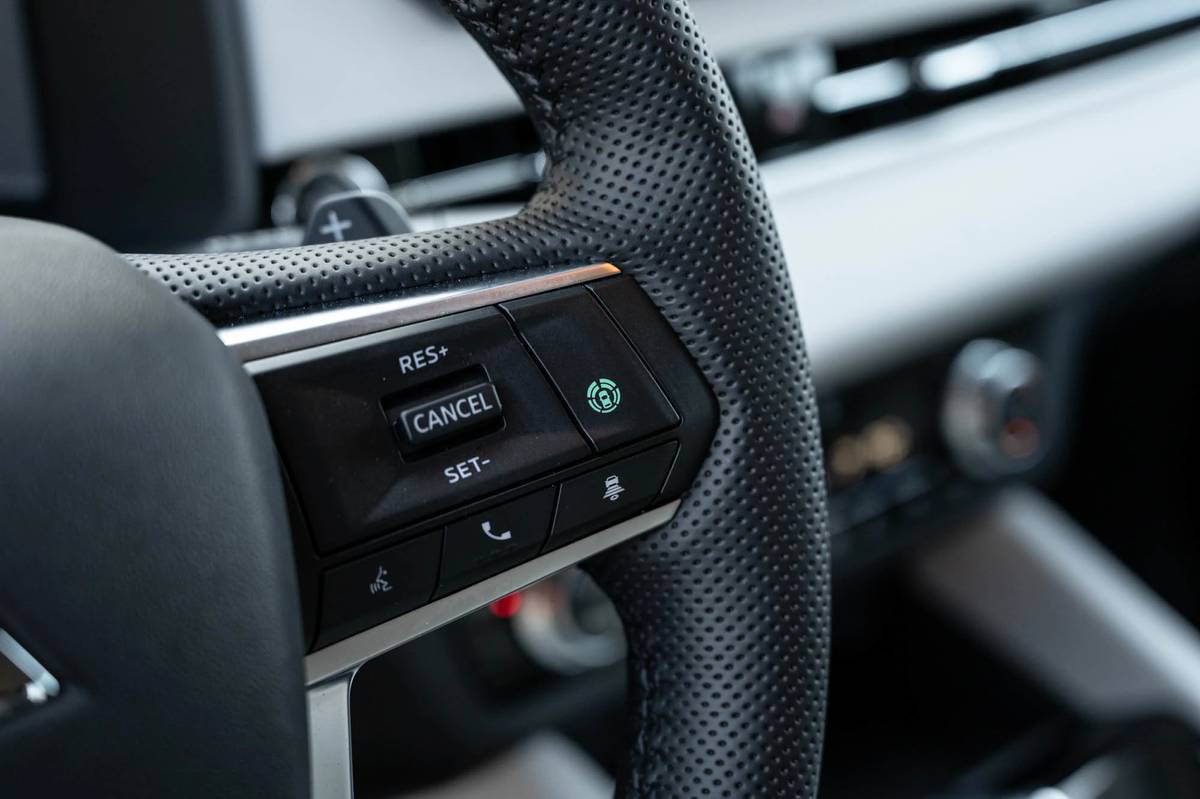 mitsubishi outlander 2022 23 controls  front row  interior  steering wheel jpg