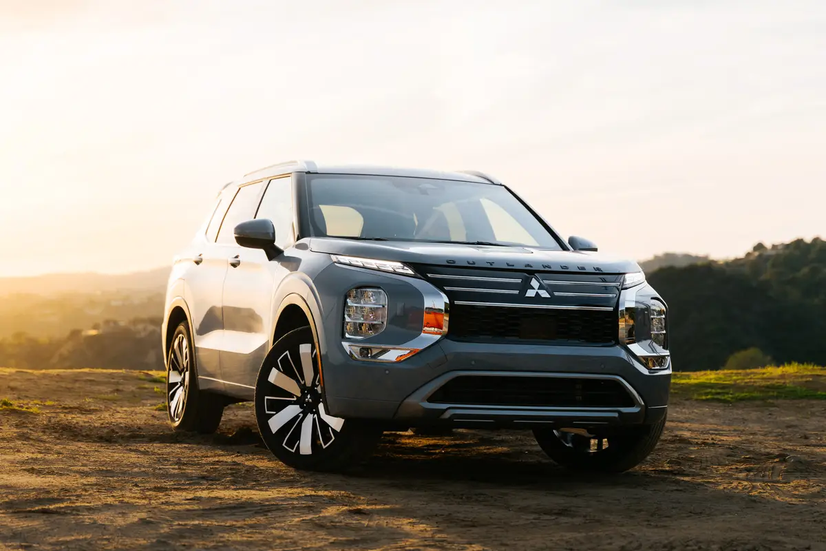 mitsubishi outlander 2025 exterior oem 30 jpg