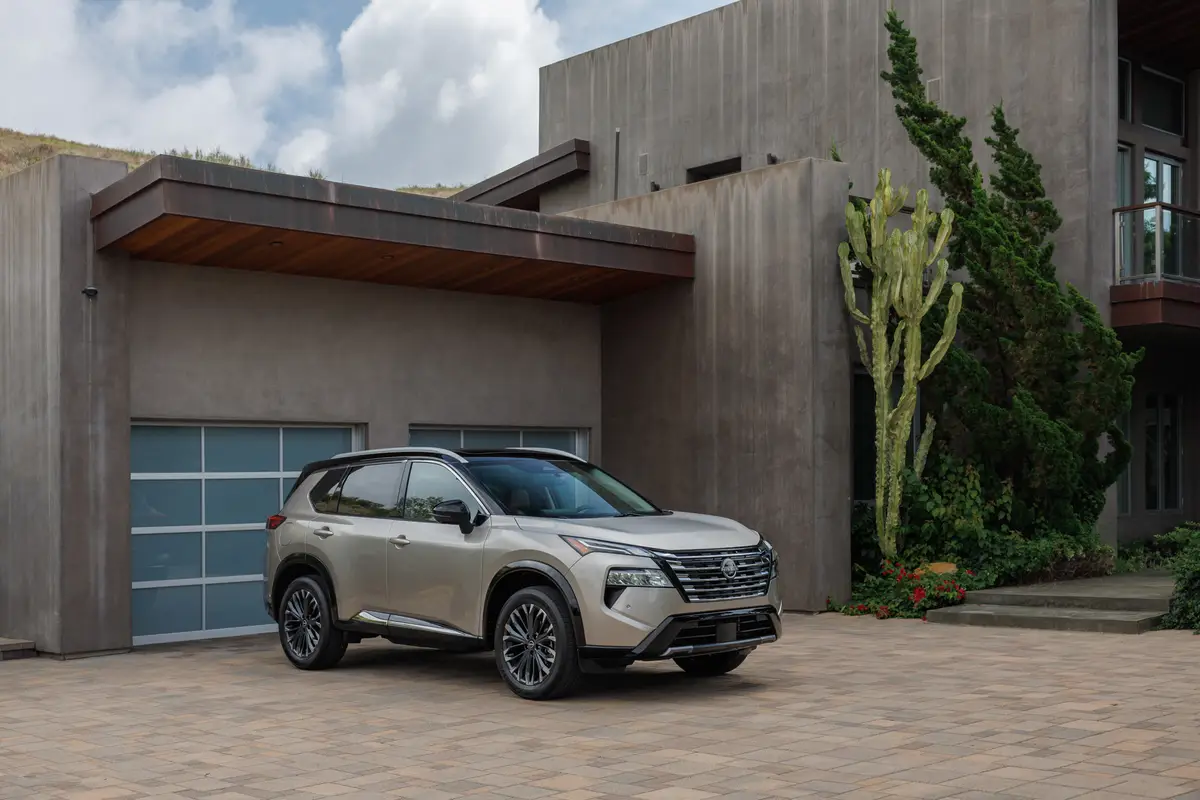 most fuel efficient suv 2025 exterior oem 01 jpg