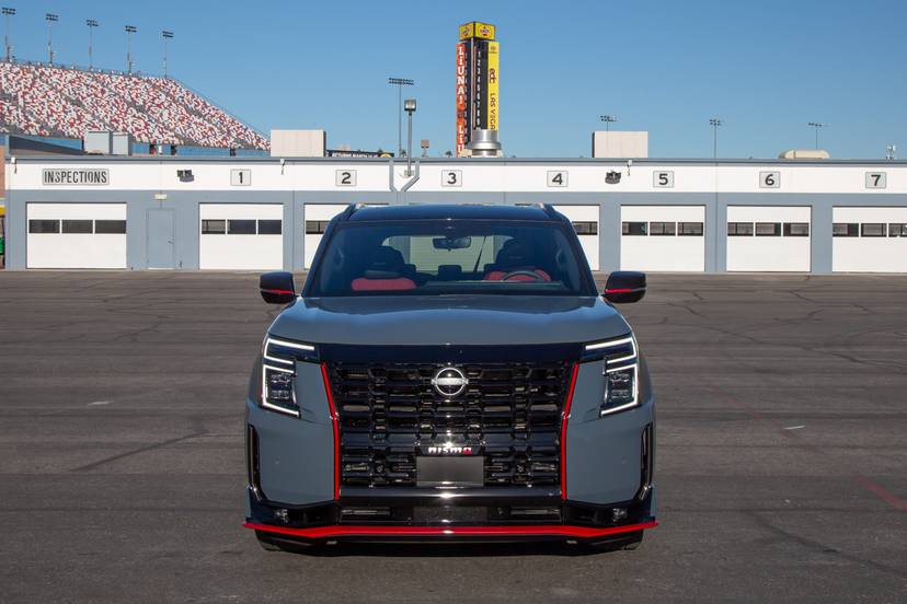 nissan-armada-nismo-2026-02-exterior-front-blue