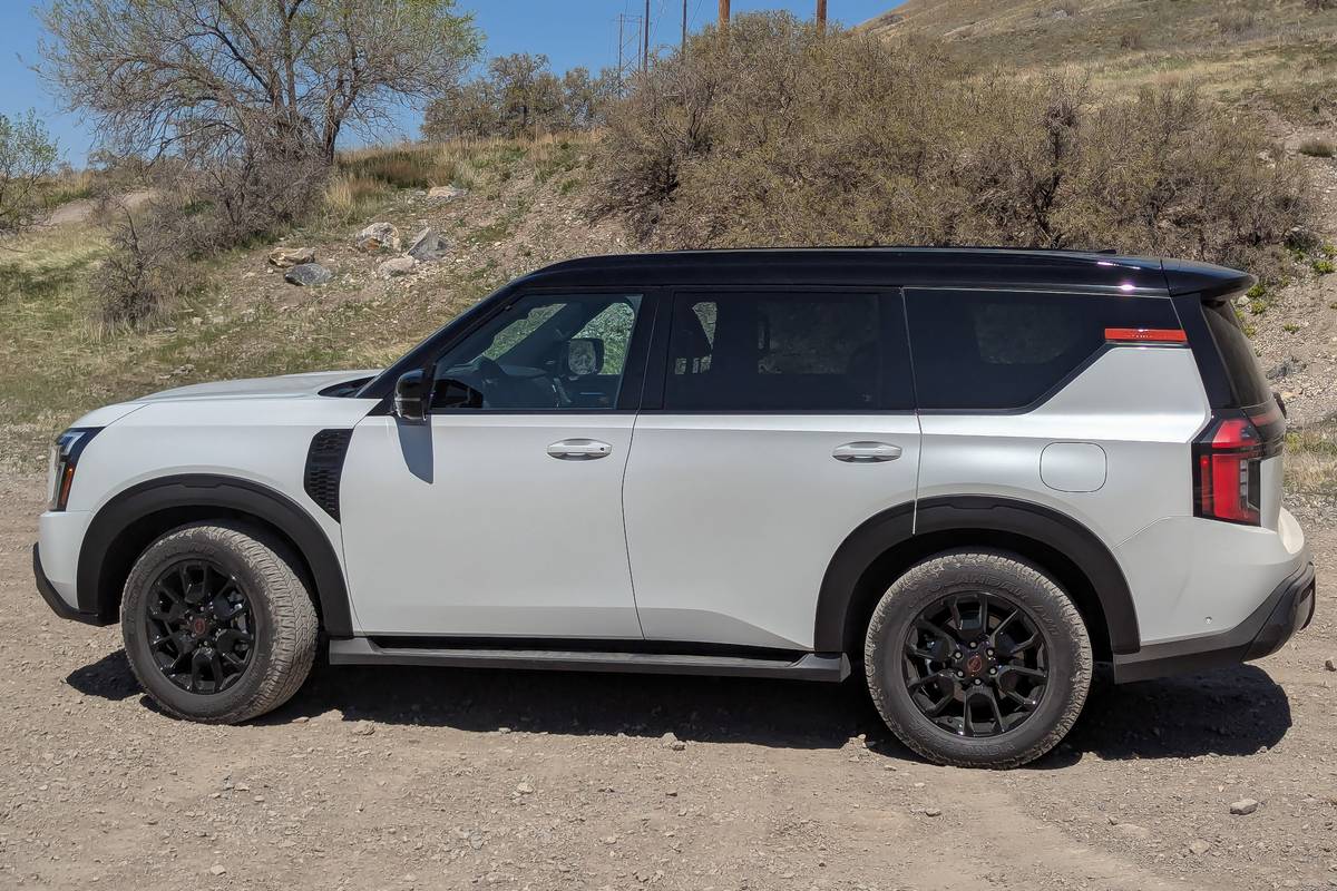 nissan armada pro 4x 2025 04 exterior profile jpg