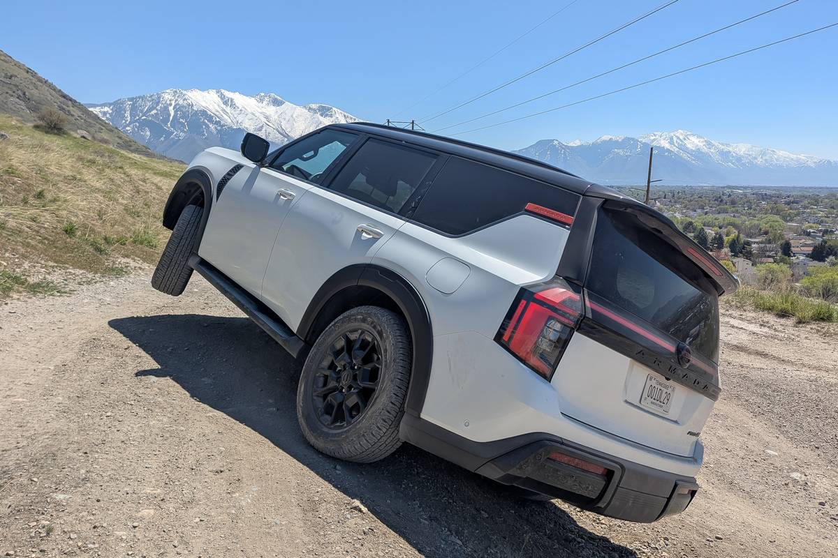 nissan armada pro 4x 2025 13 exterior offroad rear angle jpg