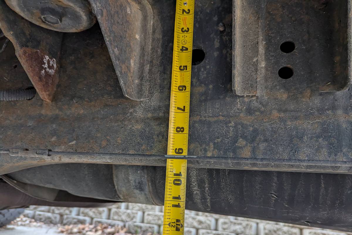 nissan armada pro 4x 2025 16 exterior undercarraige jpg