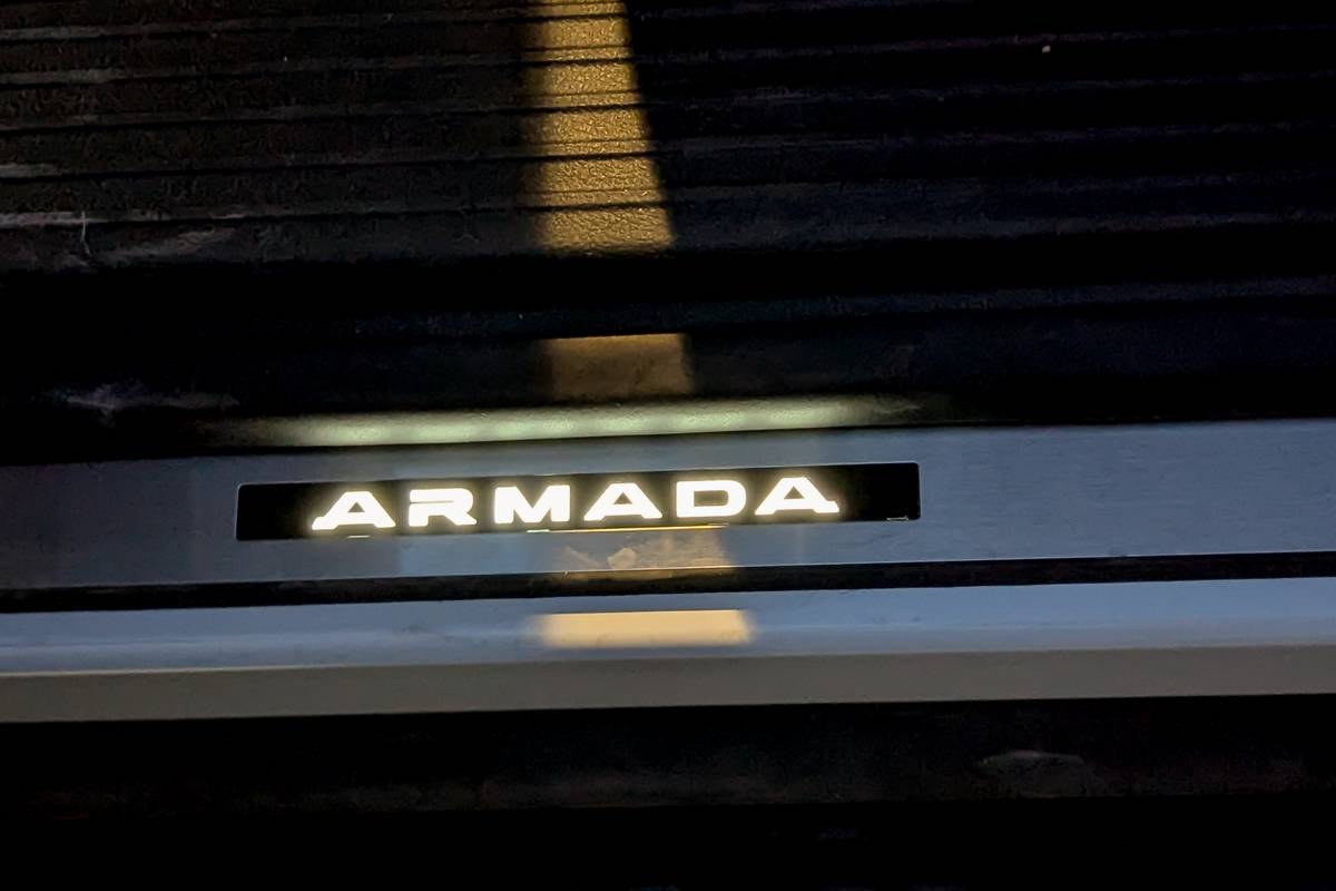 nissan armada pro 4x 2025 36 interior door jpg
