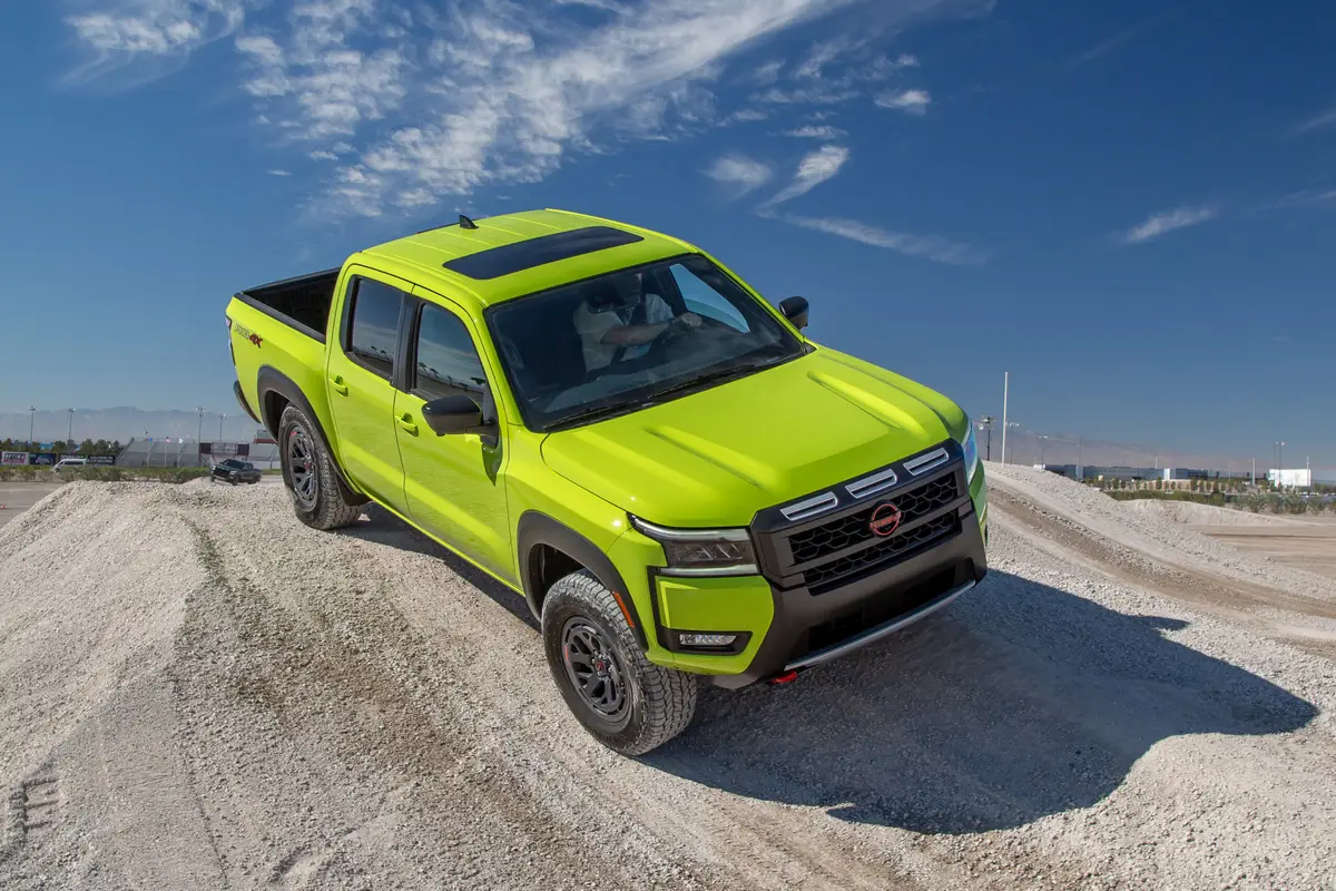 nissan frontier pro 4x 2026 11 exterior offroad front angle scaled jpg