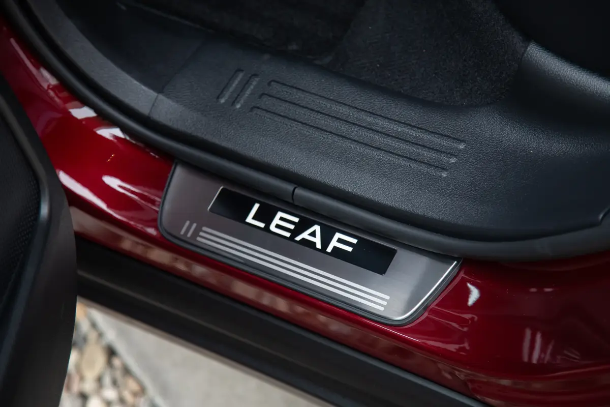 nissan leaf 2026 27 interior door badge jpg