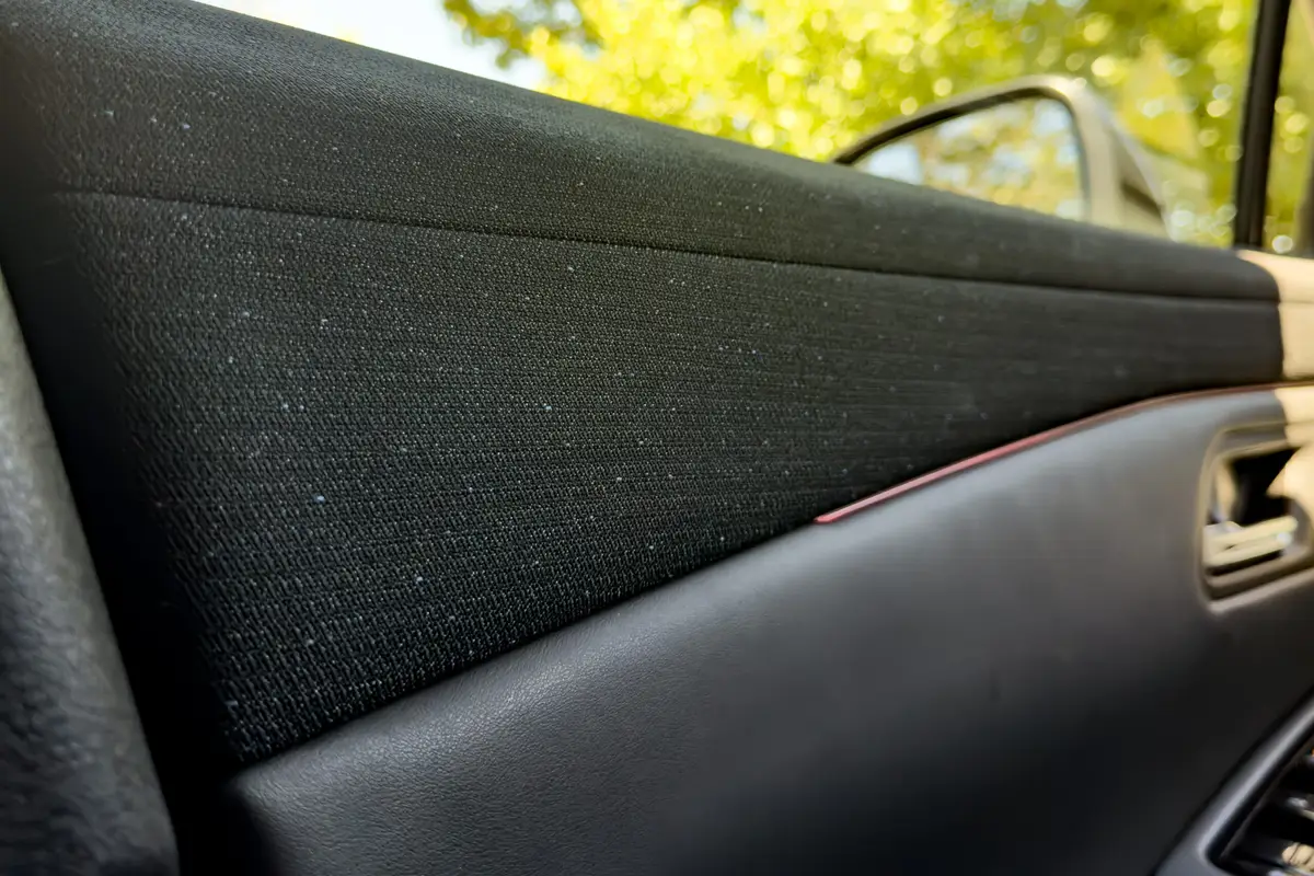 nissan leaf 2026 27 interior door detail scaled jpg