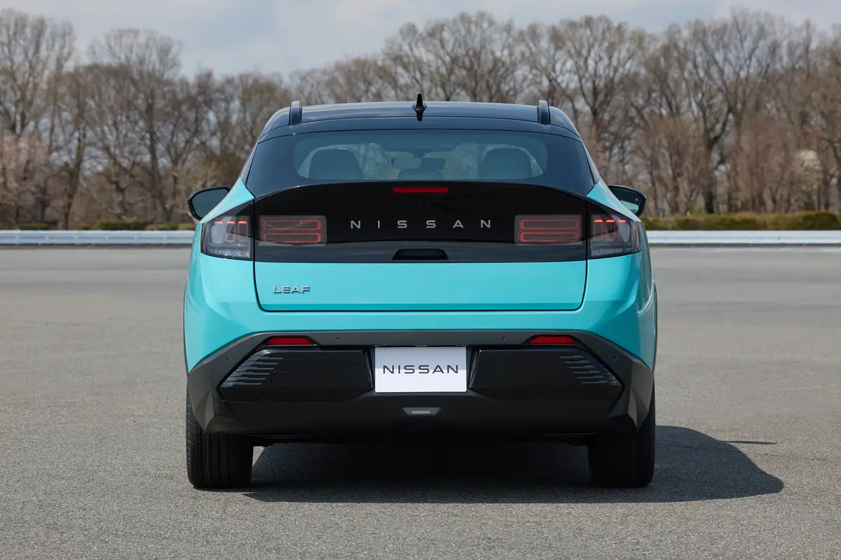 nissan leaf 2026 exterior oem 20 jpg
