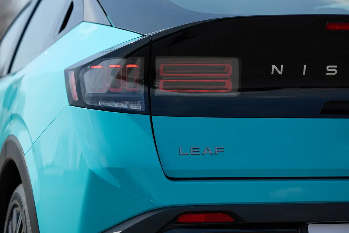 nissan leaf 2026 exterior oem 25 jpg