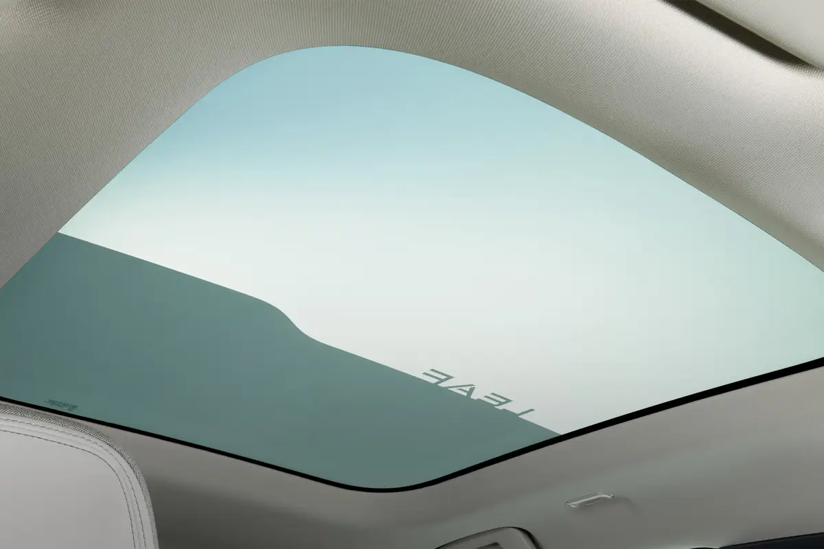 nissan leaf 2026 interior oem 01 jpg