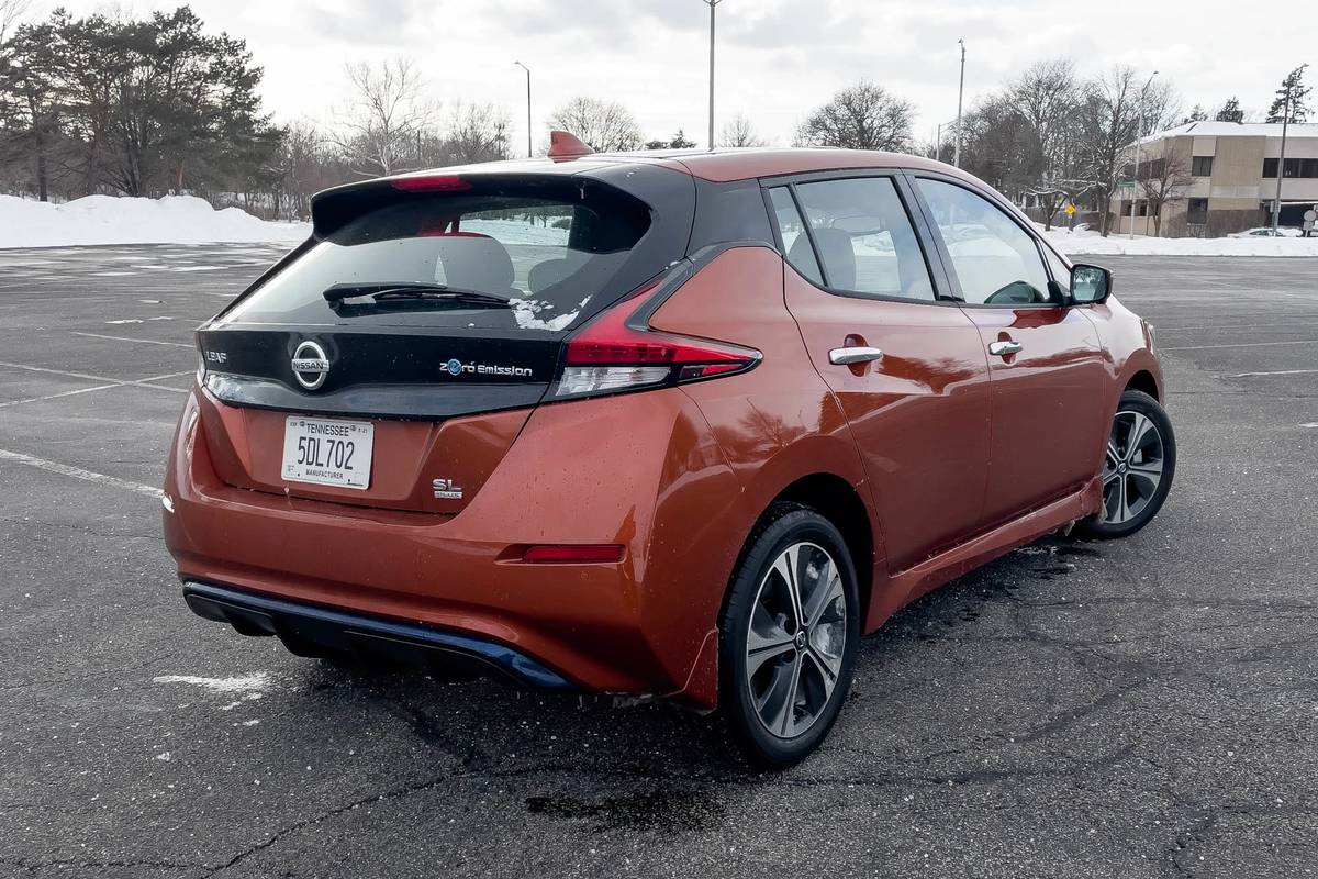 Nissan leaf store colors 2021