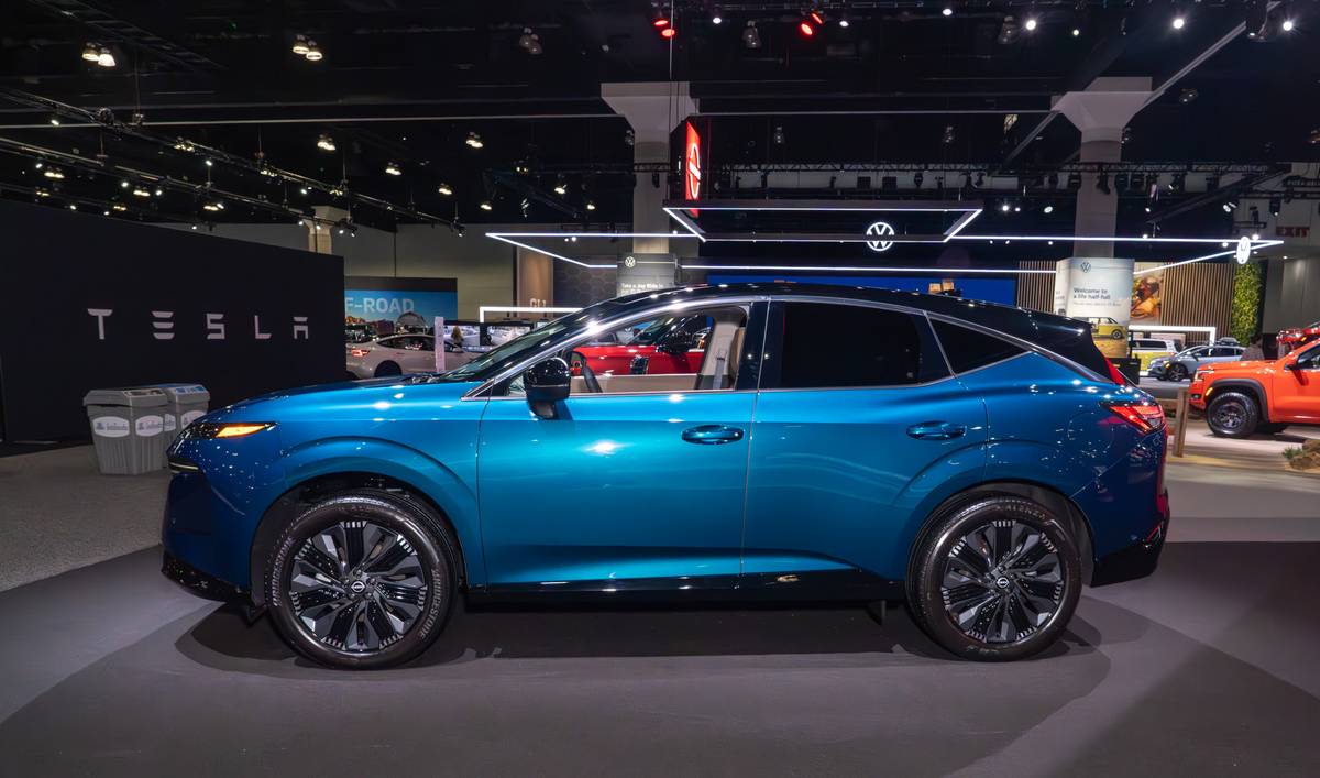 nissan murano 2025 03 exterior profile jpg