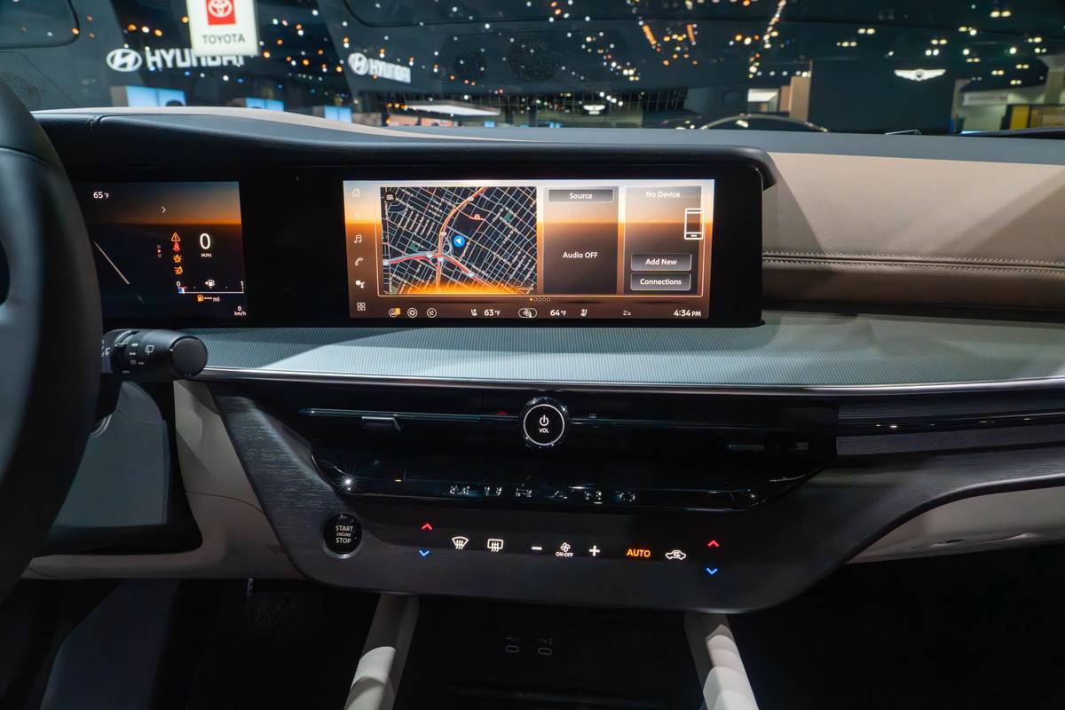 nissan murano 2025 12 interior center stack display jpg