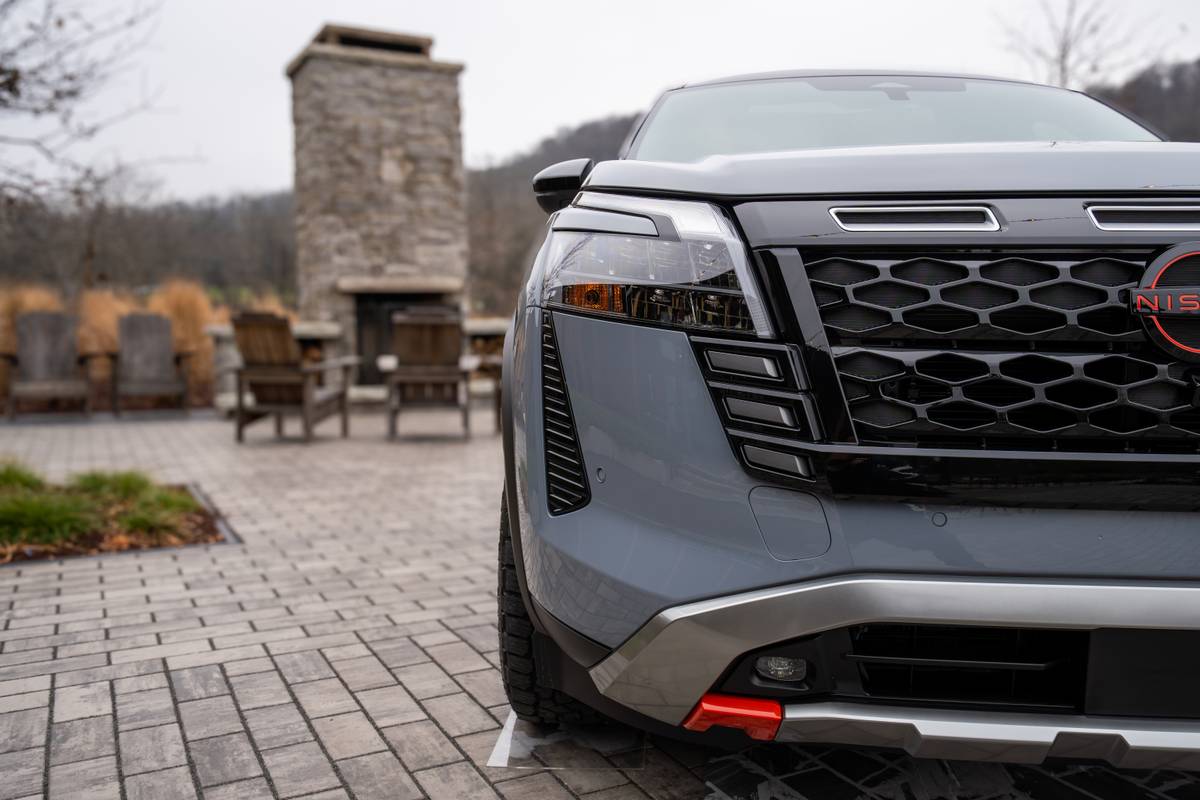 nissan pathfinder rock creek 2026 02 exterior headlight jpg