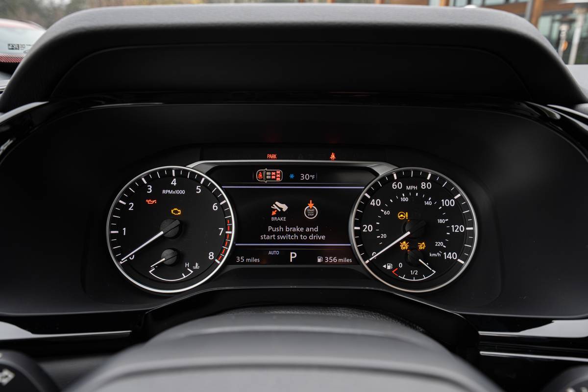 nissan pathfinder rock creek 2026 16 interior instrument panel jpg