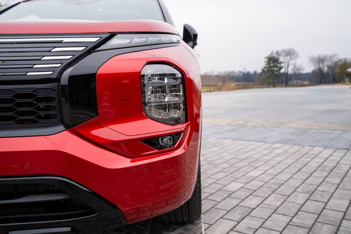 nissan rogue phev 2026 03 exterior headlight jpg