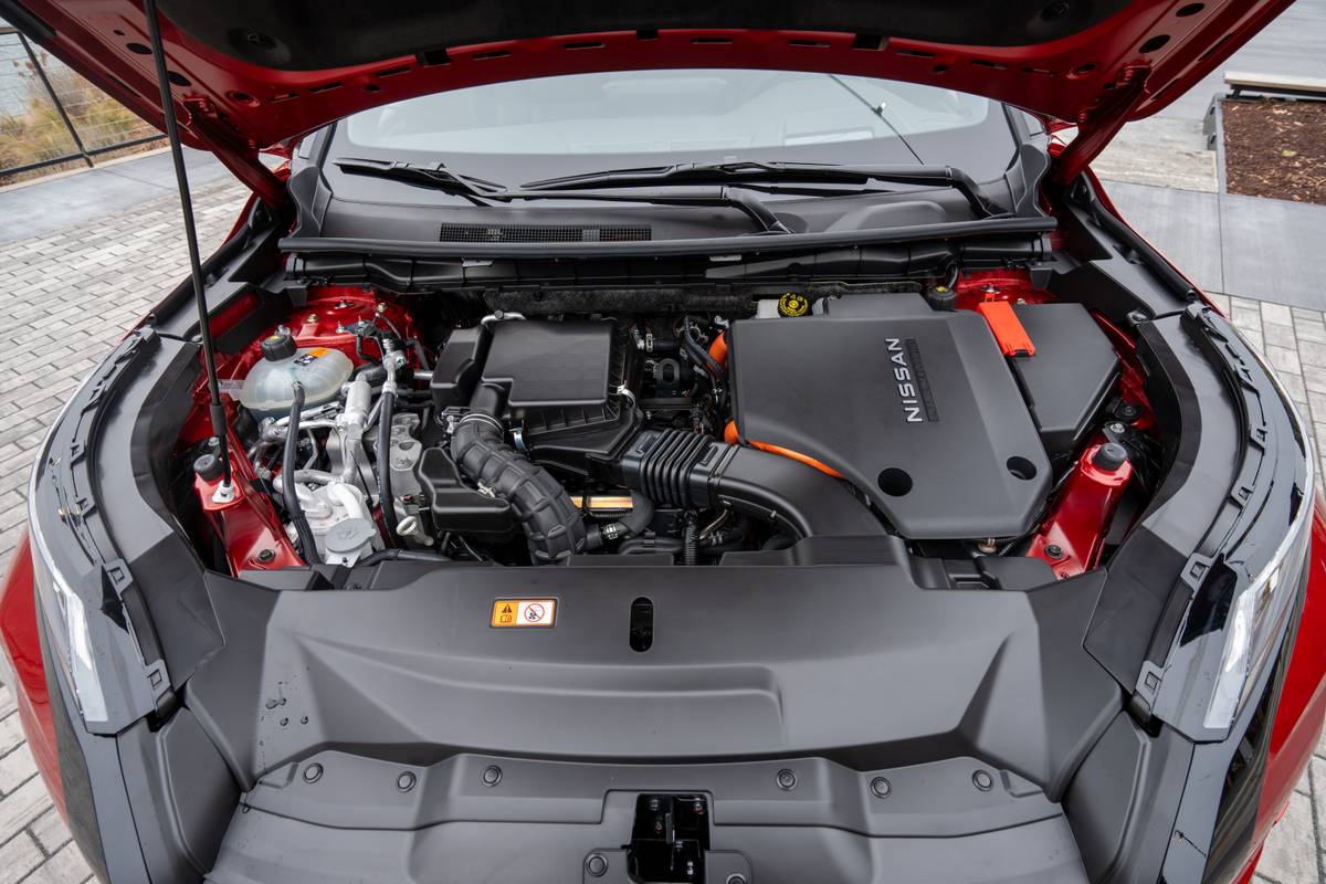 nissan rogue phev 2026 04 exterior engine jpg