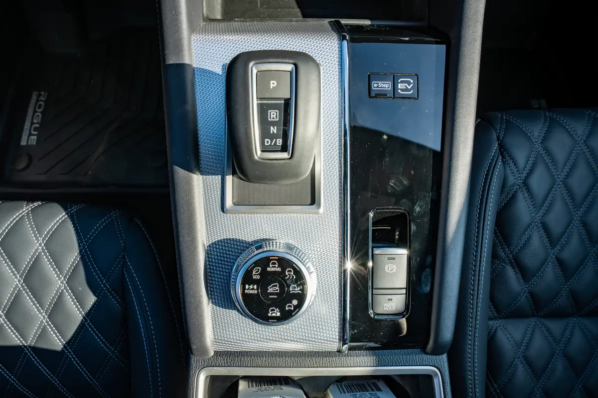 nissan rogue phev 2026 15 interior gear stalk scaled jpg