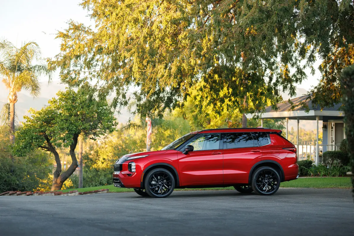 nissan rogue plug In hybrid 2026 04 exterior profile oem scaled jpg