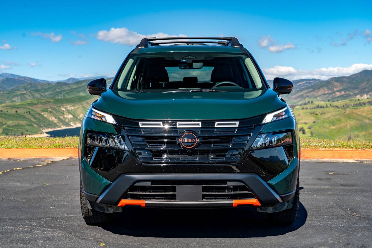 nissan rogue rock creek awd 2026 01 exterior front 1 1 scaled jpg