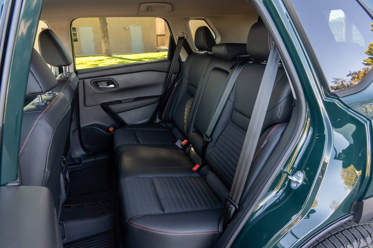 nissan rogue rock creek awd 2026 36 interior second row 1 1 scaled jpg