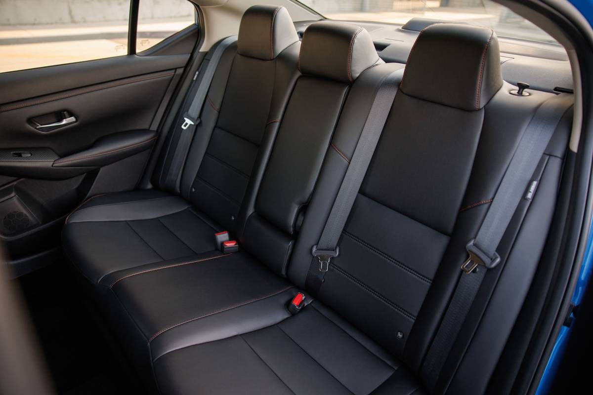 nissan sentra 2024 interior oem 05 jpg