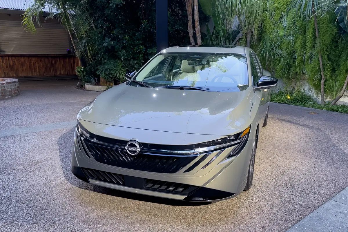 nissan sentra sl 2026 02 exterior front angle scaled jpg