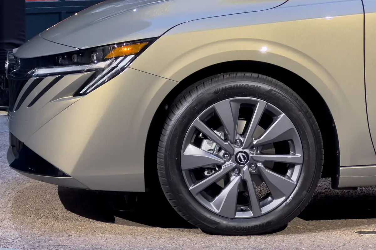 nissan sentra sl 2026 07 exterior wheel scaled jpg