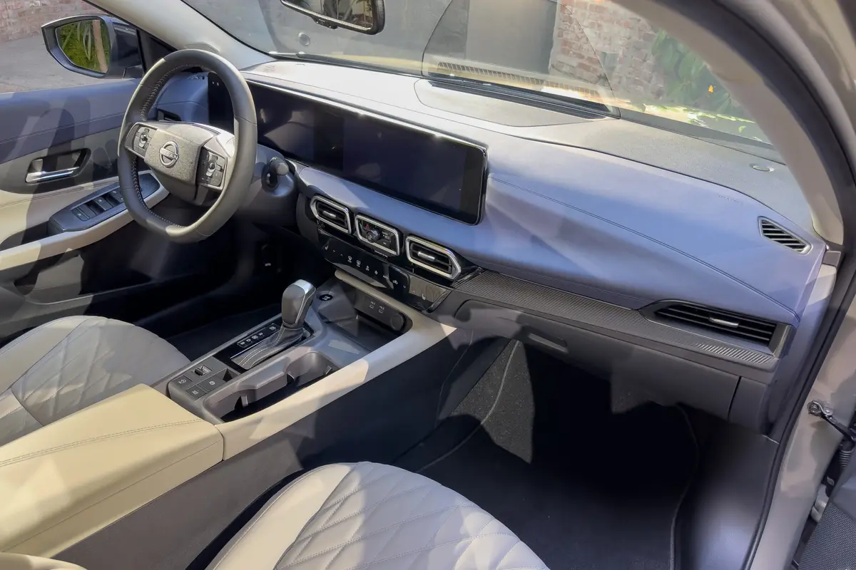 nissan sentra sl 2026 14 interior front row scaled jpg