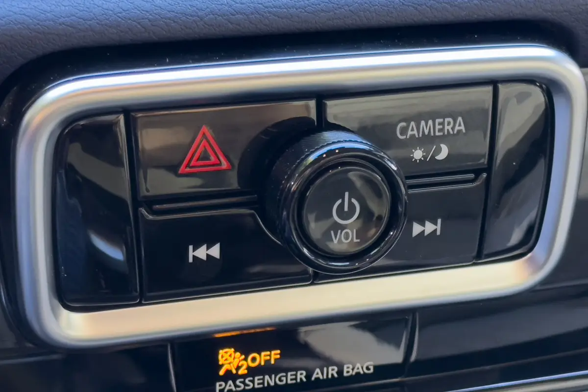 nissan sentra sl 2026 25 interior dashboard controls scaled jpg