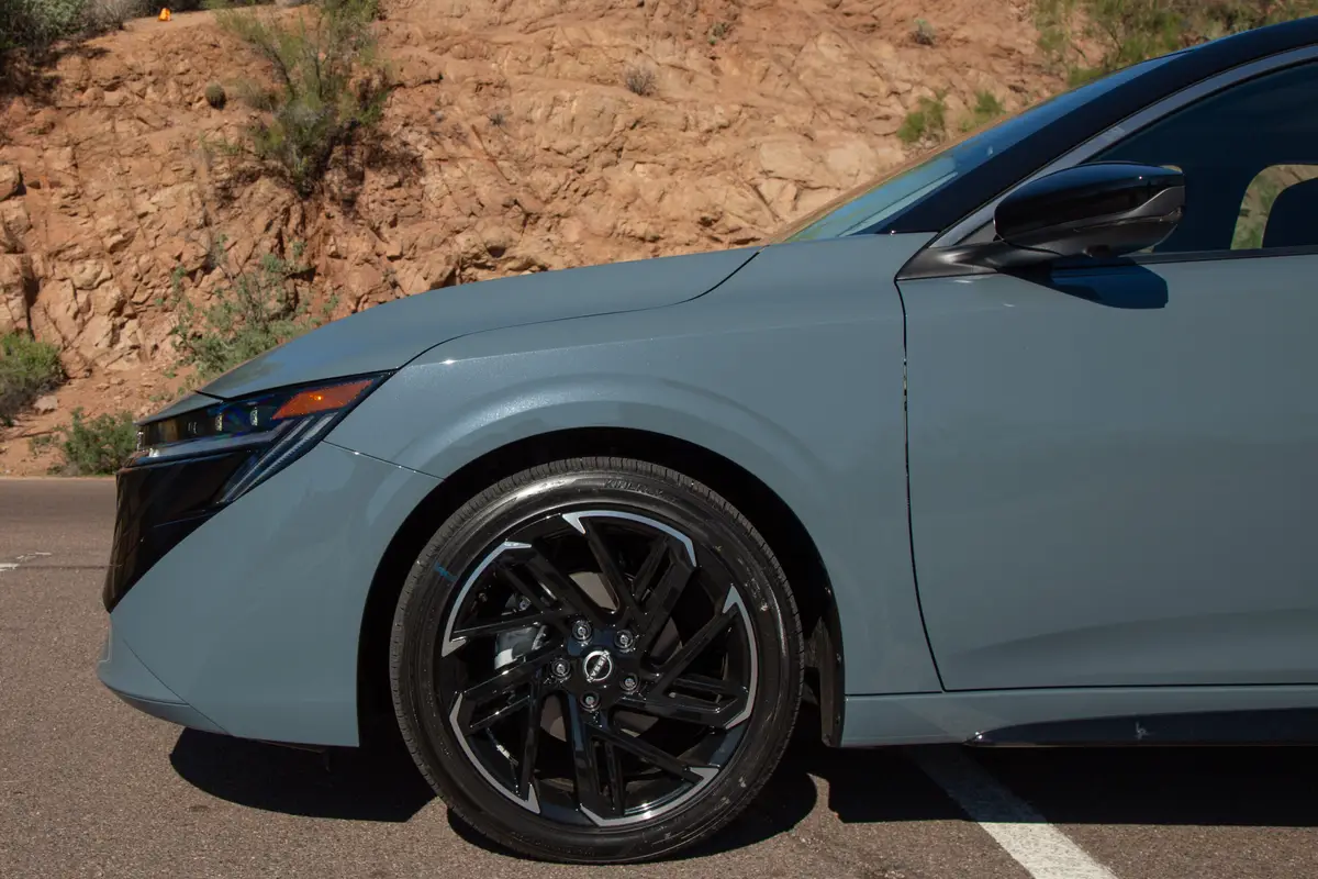 nissan sentra sr 2026 06 exterior wheel scaled jpg