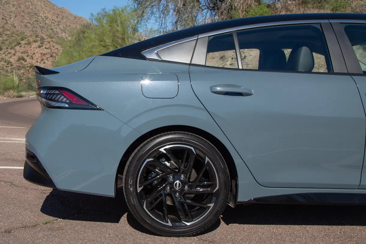 nissan sentra sr 2026 07 exterior wheel jpg