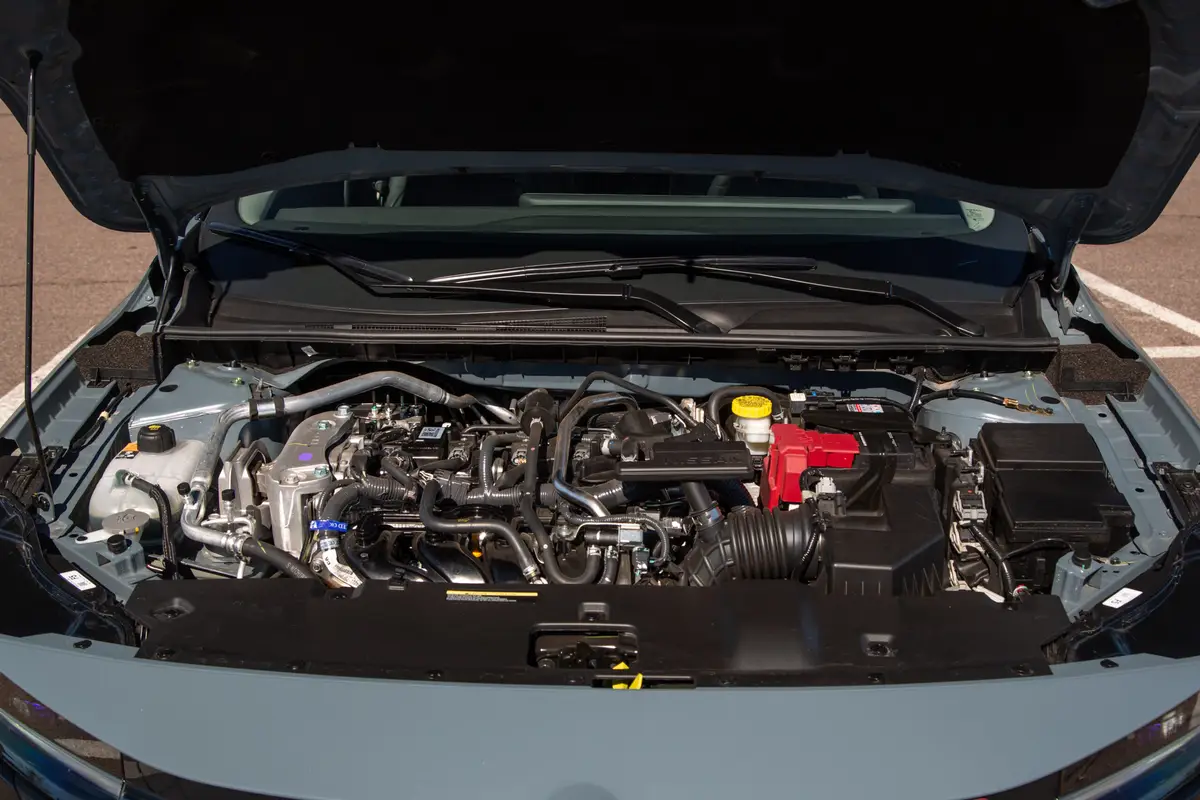 nissan sentra sr 2026 13 interior engine scaled jpg