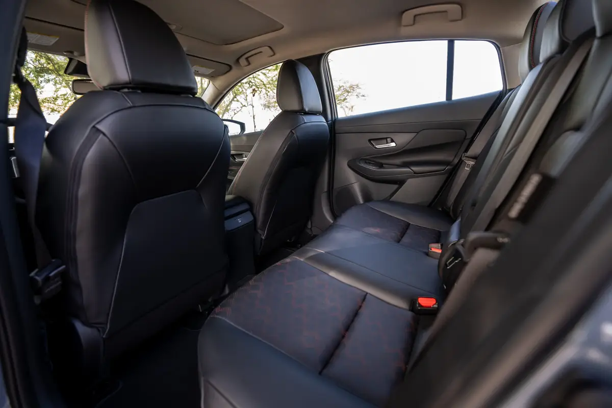 nissan sentra sr 2026 32 interior backseat scaled jpg