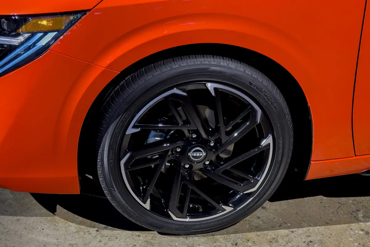 nissan sentra sr 2026 34 exterior wheel scaled jpg