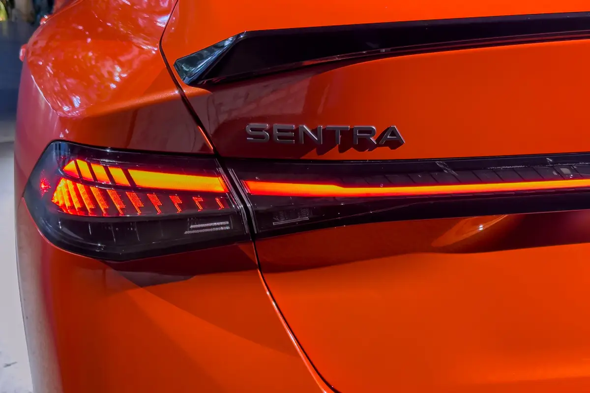 nissan sentra sr 2026 38 exterior rear badge scaled jpg