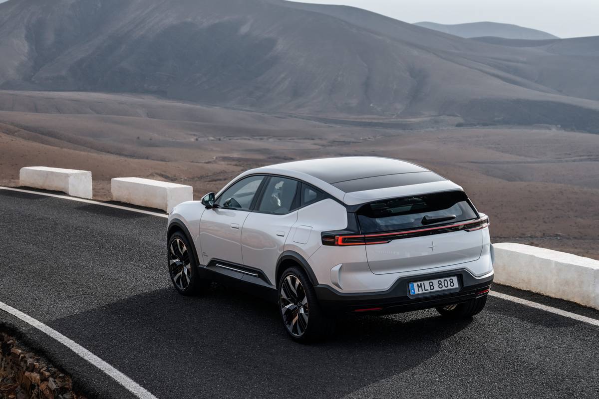 2024 Polestar 3 SUV Debuts With 300Mile Range, Up to 517 HP